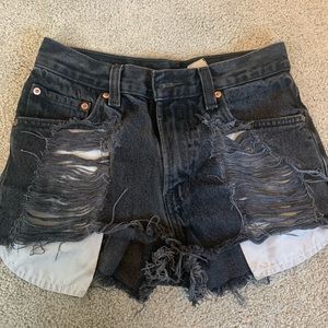 Levi’s distressed jean short cut offs